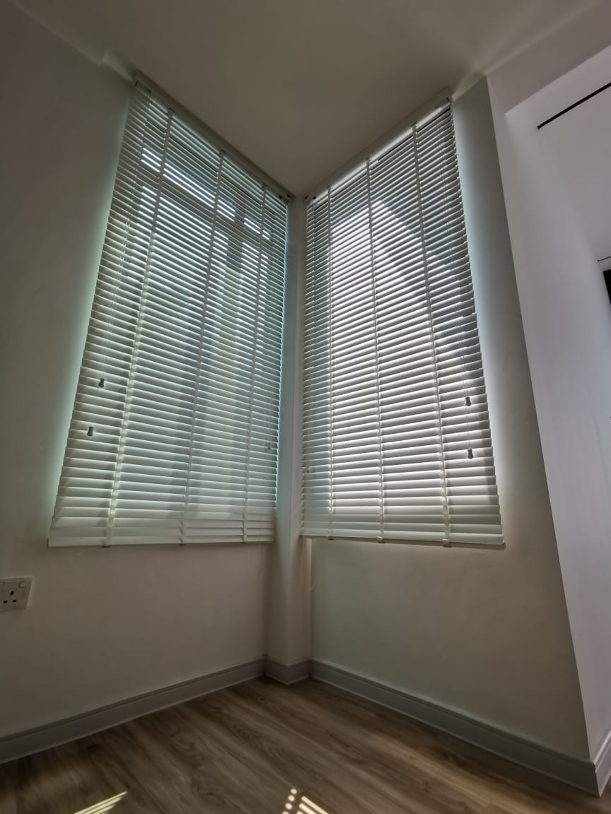 TIMBER PS BLINDS & LANTEX BLIND
